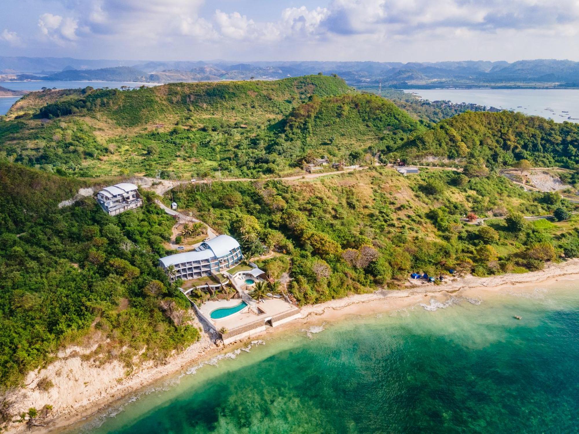 Inlight Lombok Beach Hotel Kuta  Exterior photo