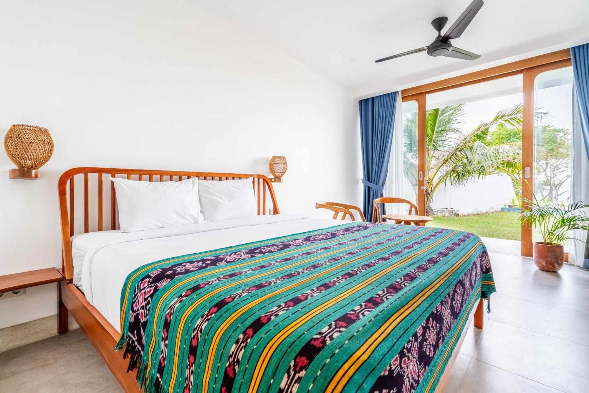 Inlight Lombok Beach Hotel Kuta  Exterior photo